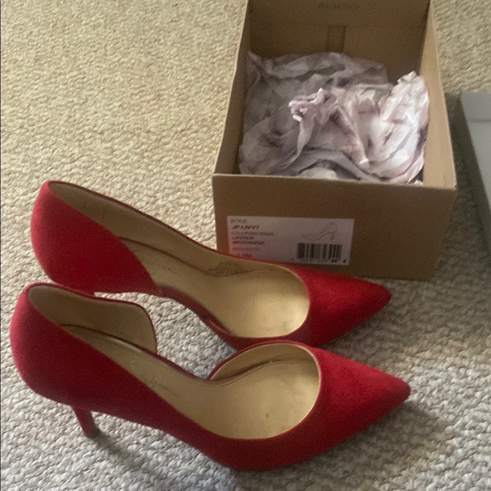 Elegant Red Women's Pumps